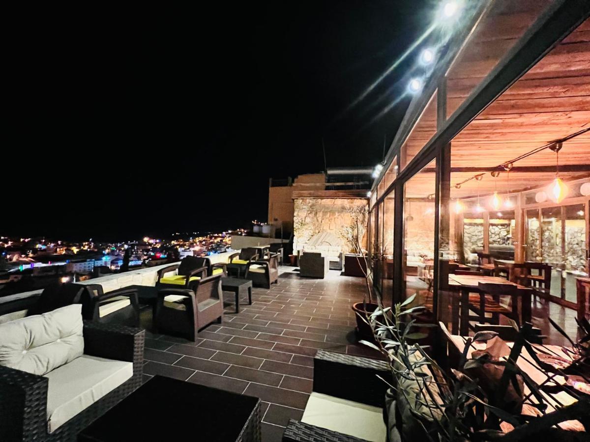 Ata Ali Hotel Wadi Musa Eksteriør billede