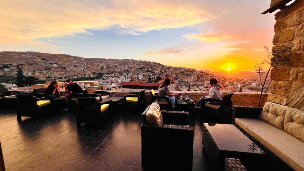 Ata Ali Hotel Wadi Musa Eksteriør billede